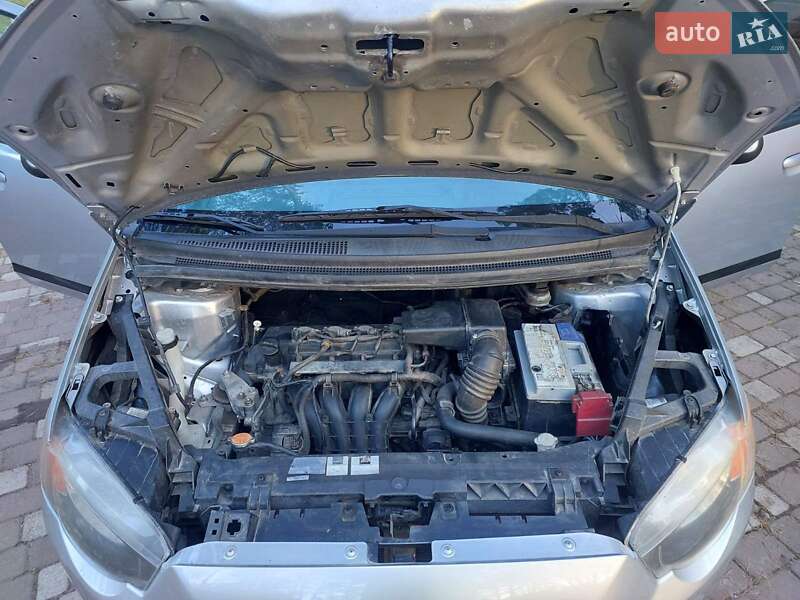 Хэтчбек Mitsubishi Colt 2011 в Чернигове