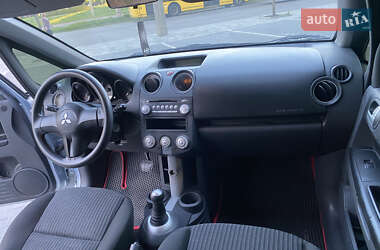 Хэтчбек Mitsubishi Colt 2008 в 
