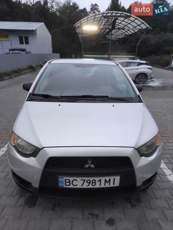 Хэтчбек Mitsubishi Colt 2009 в Львове