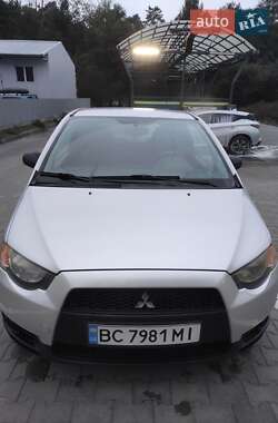 Хэтчбек Mitsubishi Colt 2009 в 