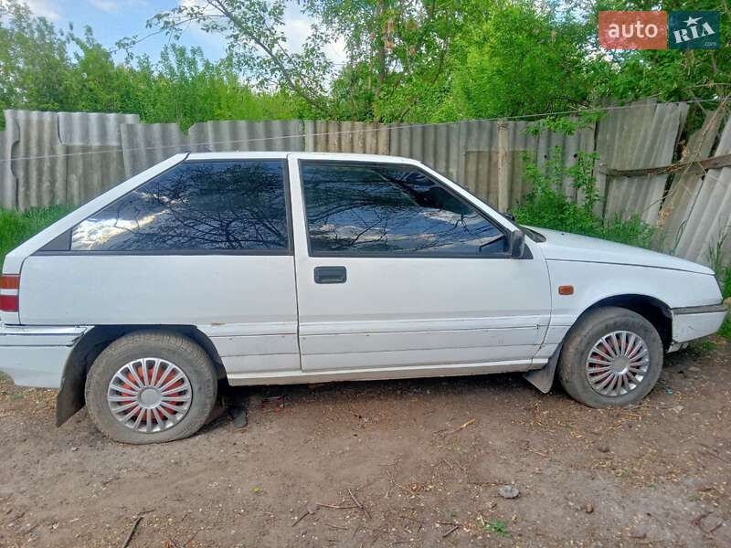 Хетчбек Mitsubishi Colt 1987 в 