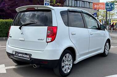 Хэтчбек Mitsubishi Colt 2010 в 