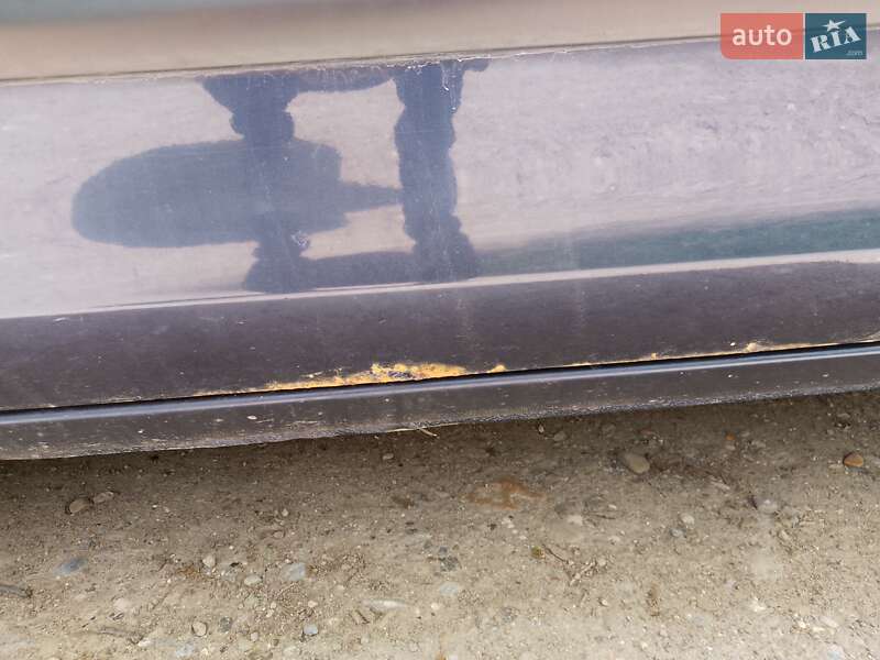 Хетчбек Mitsubishi Colt 2004 в Сокирянах