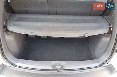 Хэтчбек Mitsubishi Colt 2004 в 