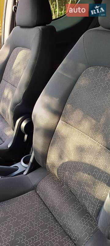 Хетчбек Mitsubishi Colt 2010 в Черкасах