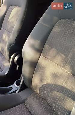 Хэтчбек Mitsubishi Colt 2010 в 
