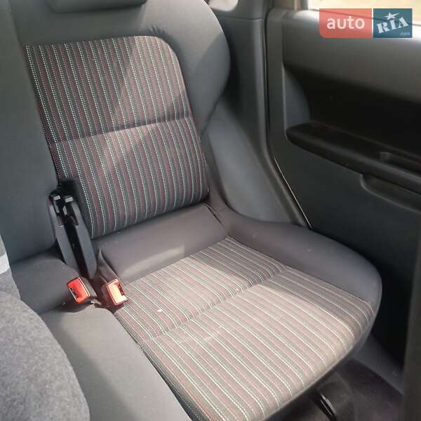 Хэтчбек Mitsubishi Colt 2007 в Черноморске