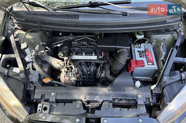 Хэтчбек Mitsubishi Colt 2009 в 