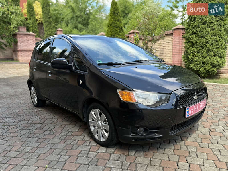 Хэтчбек Mitsubishi Colt 2010 в Черновцах