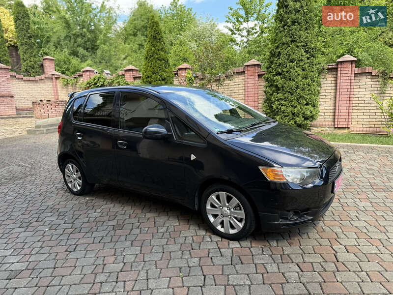 Хэтчбек Mitsubishi Colt 2010 в Черновцах