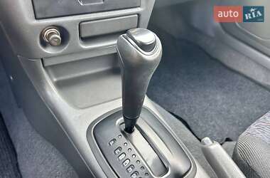 Хэтчбек Mitsubishi Colt 1998 в 