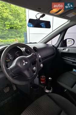 Хэтчбек Mitsubishi Colt 2007 в 