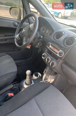 Хэтчбек Mitsubishi Colt 2008 в 