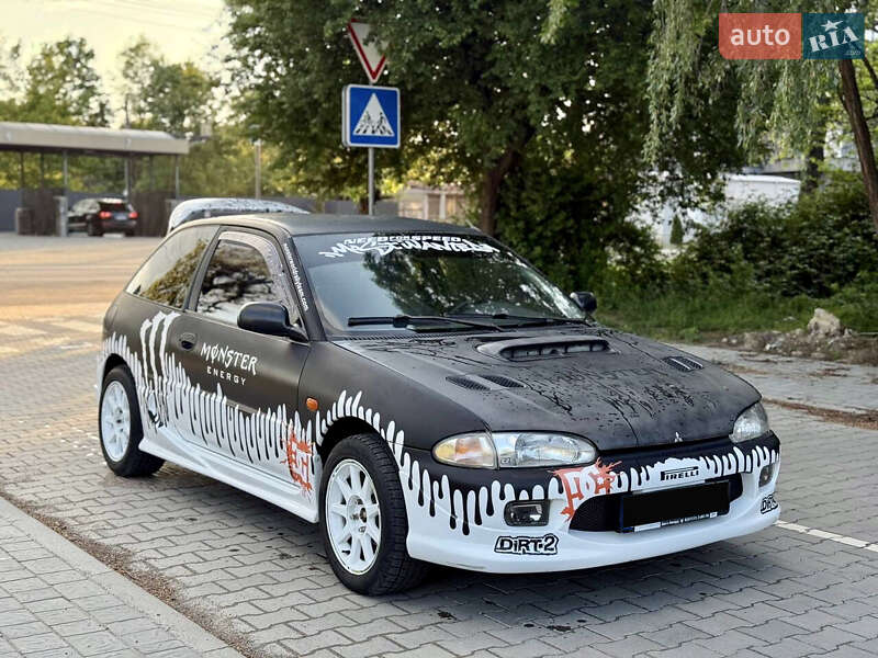 Хэтчбек Mitsubishi Colt 1994 в 