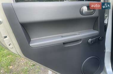 Хэтчбек Mitsubishi Colt 2006 в 