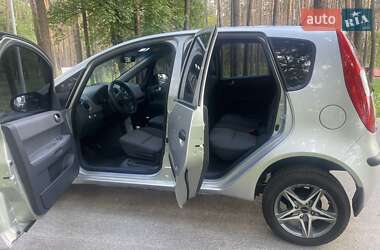 Хэтчбек Mitsubishi Colt 2006 в 