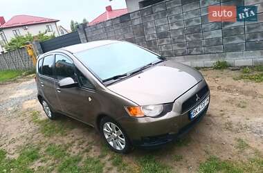 Хэтчбек Mitsubishi Colt 2011 в 