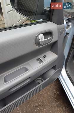 Хэтчбек Mitsubishi Colt 2004 в 