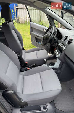 Хэтчбек Mitsubishi Colt 2006 в 