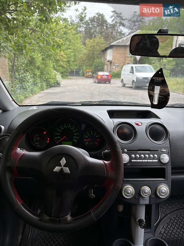Хэтчбек Mitsubishi Colt 2008 в Киеве