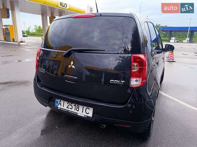 Хэтчбек Mitsubishi Colt 2011 в Киеве