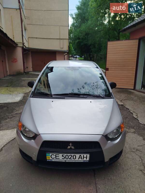 Хэтчбек Mitsubishi Colt 2009 в Черновцах