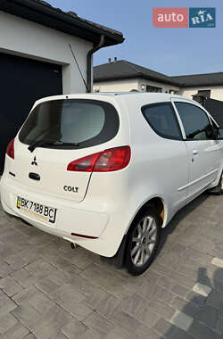 Хэтчбек Mitsubishi Colt 2008 в 