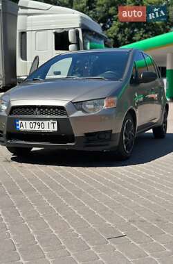 Хэтчбек Mitsubishi Colt 2009 в Киеве