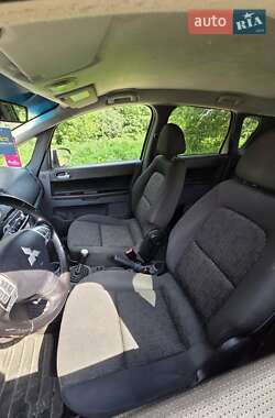 Хэтчбек Mitsubishi Colt 2012 в 