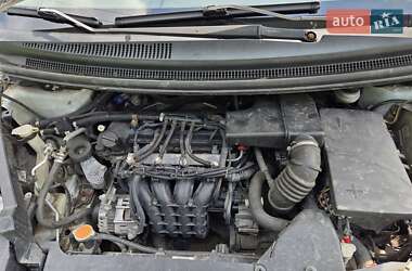 Хэтчбек Mitsubishi Colt 2012 в 