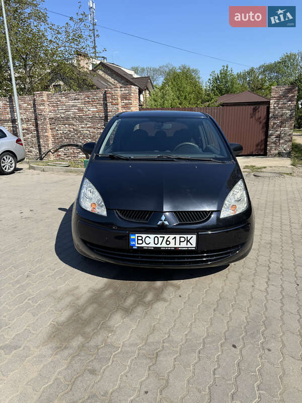 Хэтчбек Mitsubishi Colt 2008 в Львове