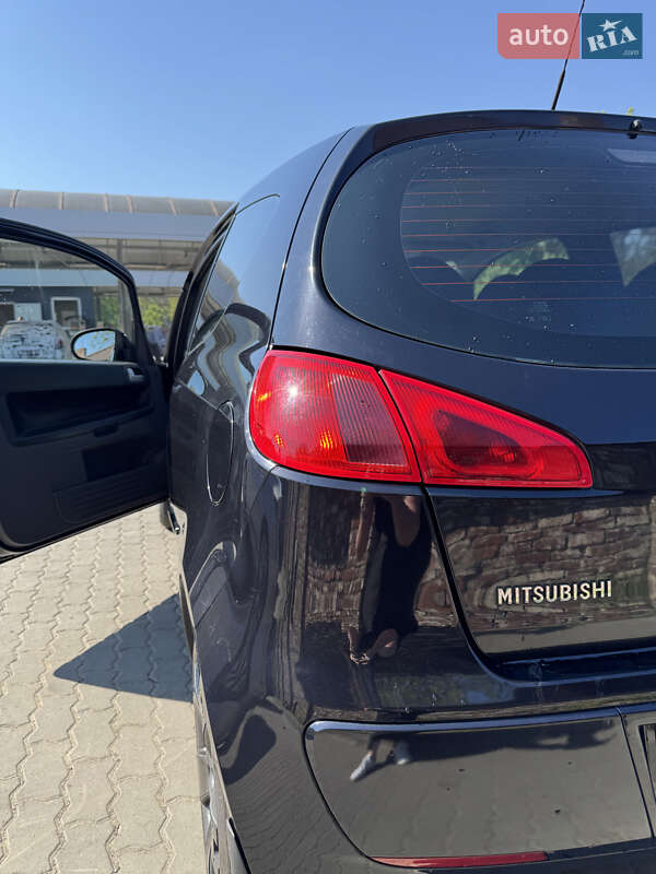 Хэтчбек Mitsubishi Colt 2008 в Львове