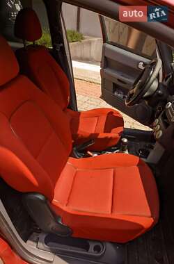 Хэтчбек Mitsubishi Colt 2006 в 