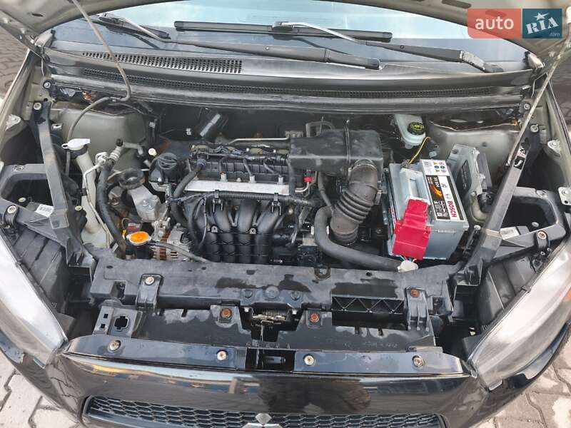 Хетчбек Mitsubishi Colt 2009 в Бучачі
