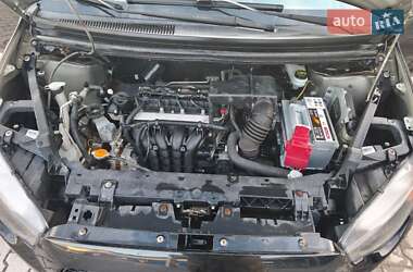 Хэтчбек Mitsubishi Colt 2009 в 