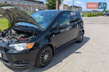 Хэтчбек Mitsubishi Colt 2010 в 