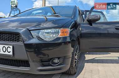 Хэтчбек Mitsubishi Colt 2010 в 