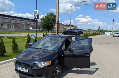 Хэтчбек Mitsubishi Colt 2010 в 