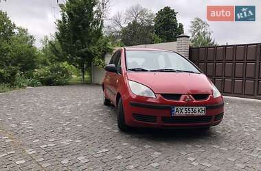 Хэтчбек Mitsubishi Colt 2005 в 