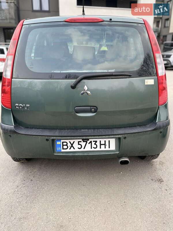 Хэтчбек Mitsubishi Colt 2005 в 