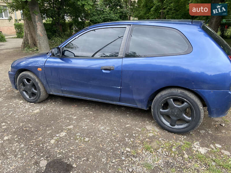 Хэтчбек Mitsubishi Colt 2000 в Ужгороде