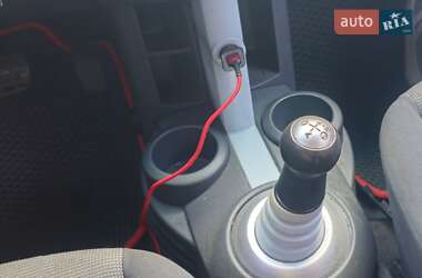 Хэтчбек Mitsubishi Colt 2006 в 