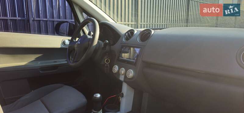 Хэтчбек Mitsubishi Colt 2006 в Черноморске