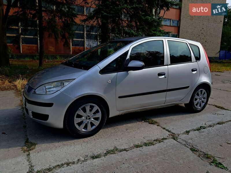 Mitsubishi Colt 2005