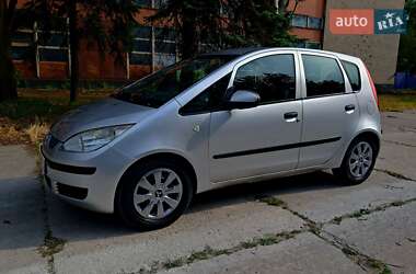 Хэтчбек Mitsubishi Colt 2005 в 