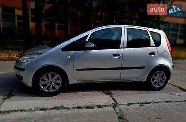 Хэтчбек Mitsubishi Colt 2005 в 