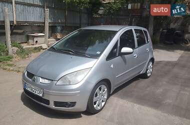 Хэтчбек Mitsubishi Colt 2006 в 