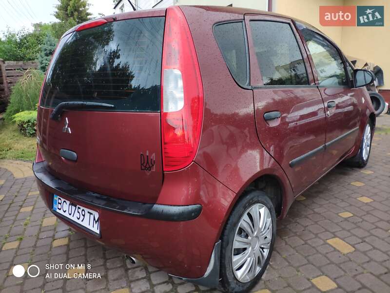 Хэтчбек Mitsubishi Colt 2006 в Львове