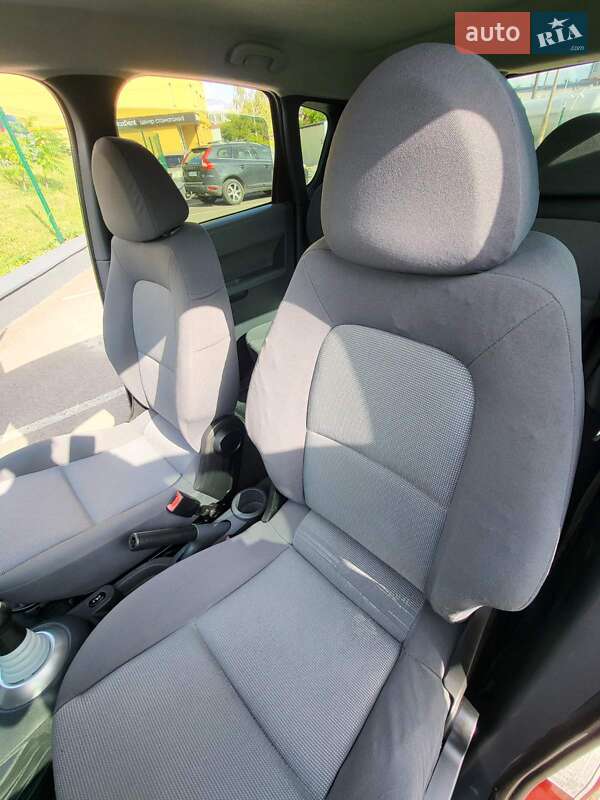 Хэтчбек Mitsubishi Colt 2006 в Луцке