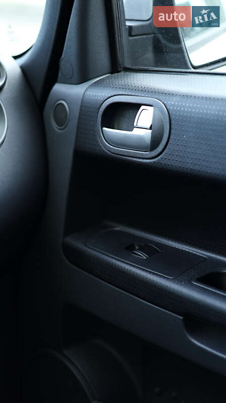 Хэтчбек Mitsubishi Colt 2007 в Броварах